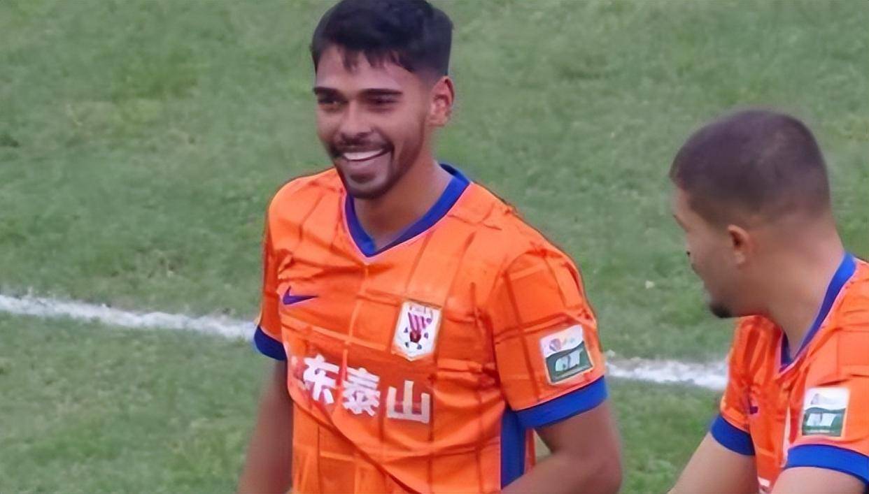 包含赛前欧联焦点战，山东泰山完成战术微调，赛场秩序良好，轮换策略被讨论的词条AYXGAME官方入口