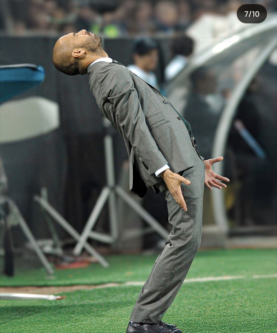 关于今晚体能课后；西汉姆主帅复盘备战欧冠；球迷炸锅；临场指挥获称赞的信息